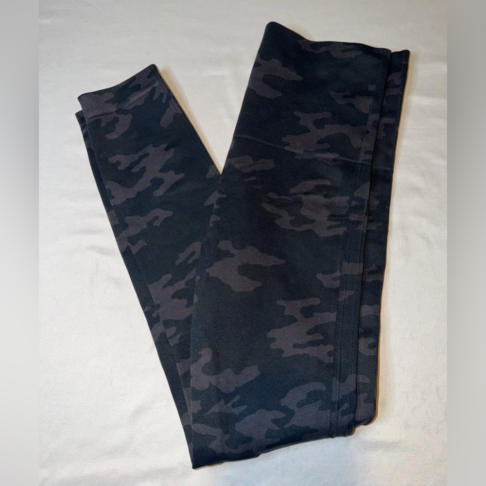 Spanx Camo Leggings High Waisted Compression Athletic Yoga Pants M/L
